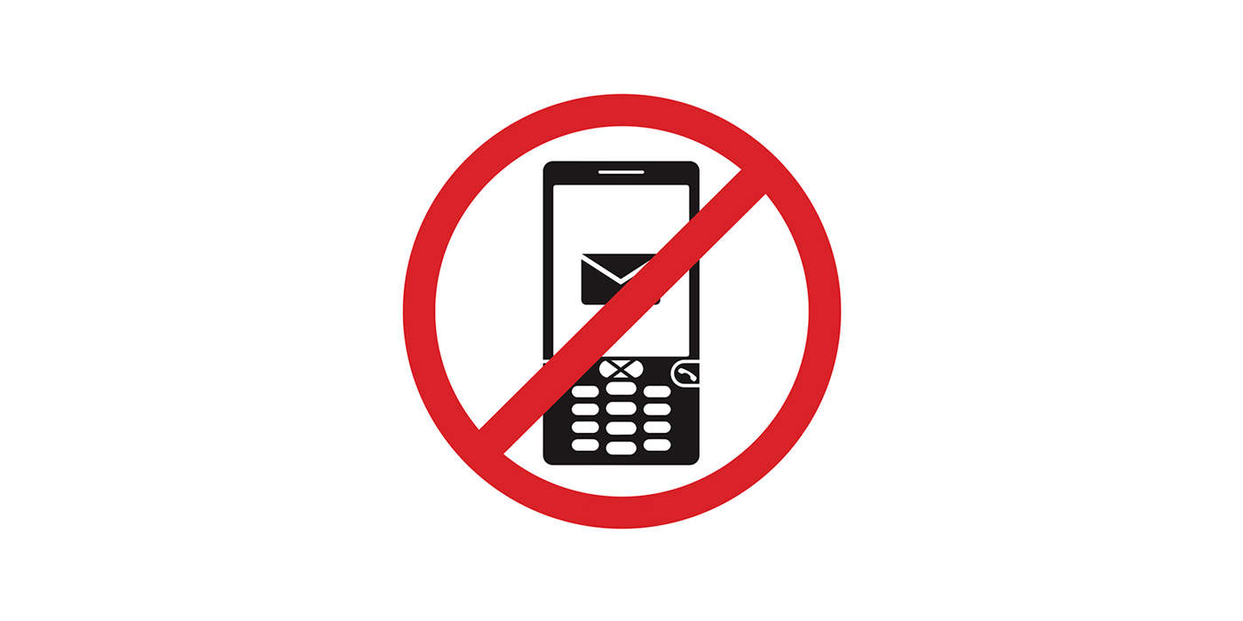 Школа мобильной связи. Телефон запрещен. Табличка сотовый телефон запрещен. Сотовые телефоны запрещены. Запрещение мобильных телефонов в школе.